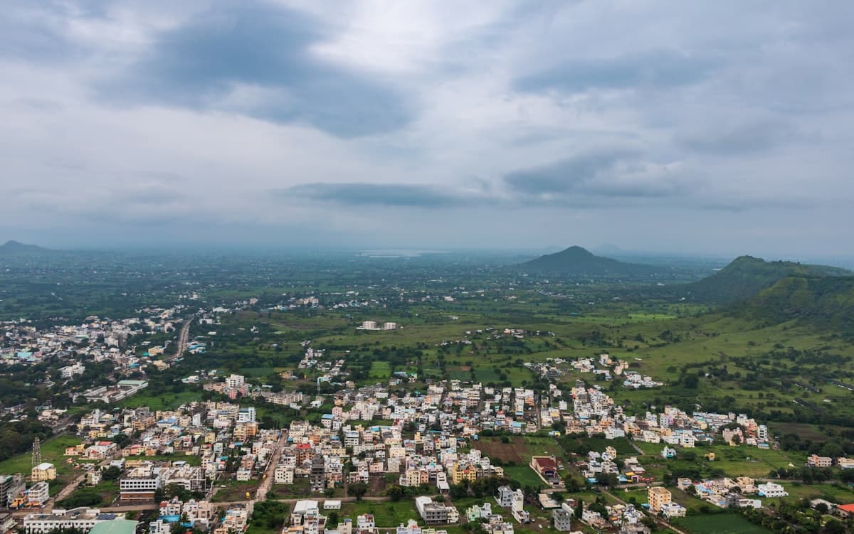 Transforming Indian Villages: Support Our Food Donation Platform Today!